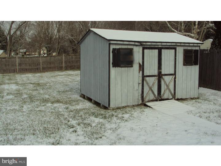 345 Almonesson Road Blackwood, NJ 08012 - Photo 4 of 15 Storage Shed