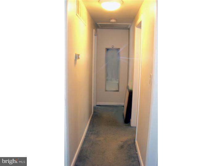 345 Almonesson Road Blackwood, NJ 08012 - Photo 8 of 15 Hallway