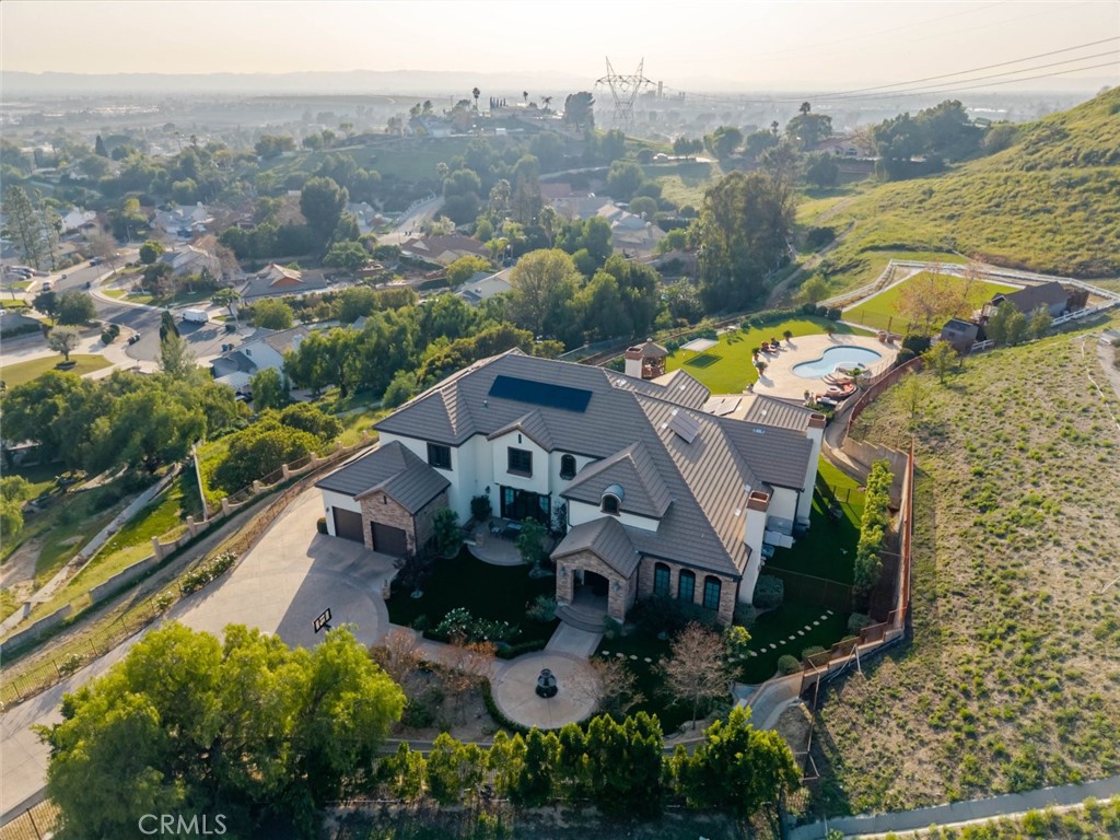 10817 West Stallion Ranch Road Sunland, CA 91040 - Photo 2 of 72 Gallery Image 2