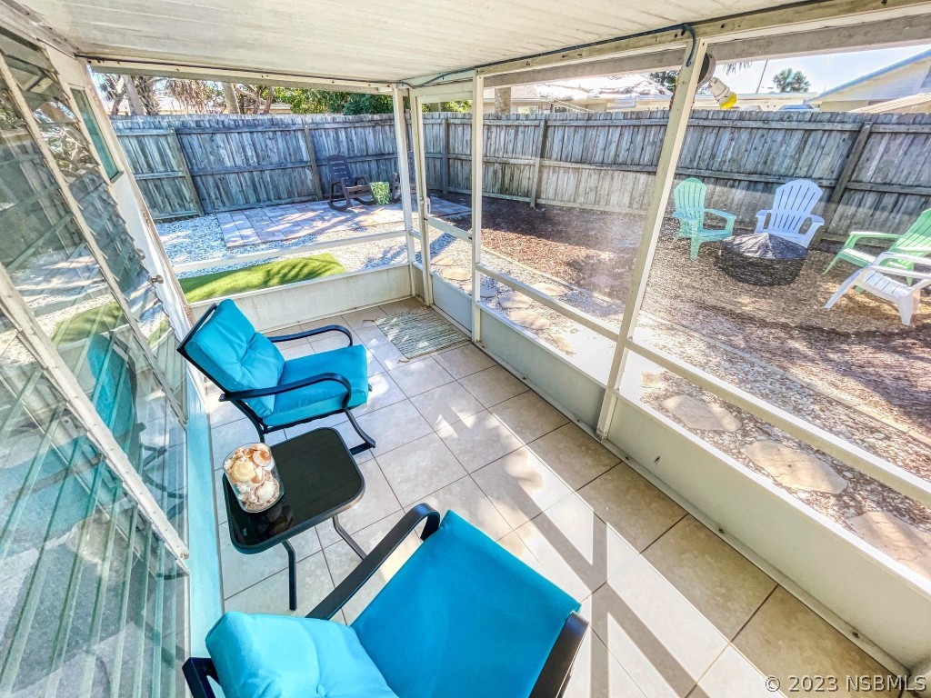 37 Ocean Shore Drive Ormond Beach, FL 32176 - Photo 33 of 50 a view of sitting area with furniture