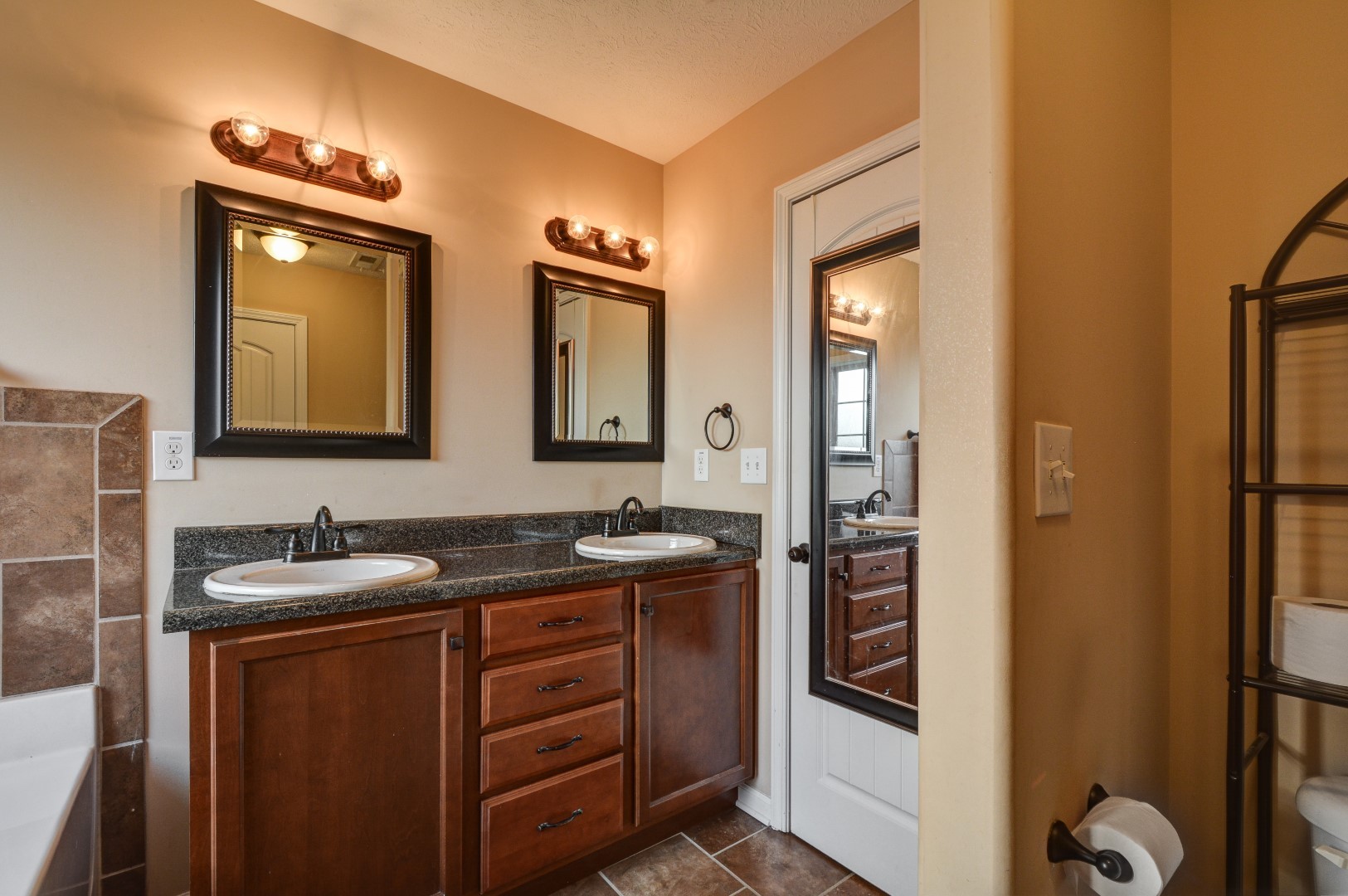 1960 Patton Road Clarksville, TN 37042 - Photo 20 of 43 Gallery Image 20