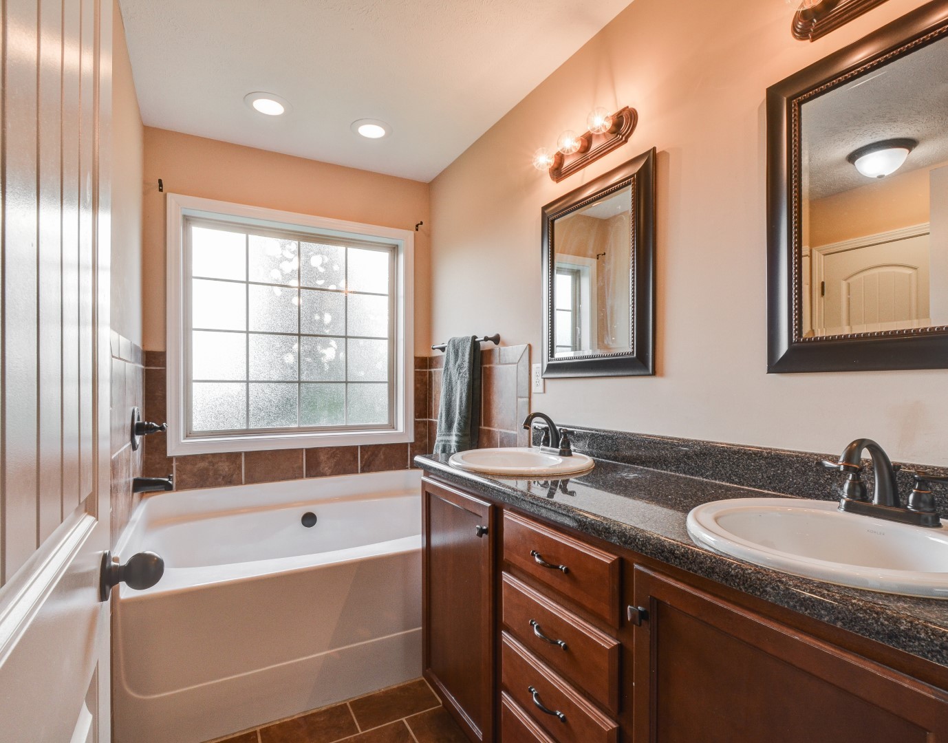 1960 Patton Road Clarksville, TN 37042 - Photo 21 of 43 Gallery Image 21