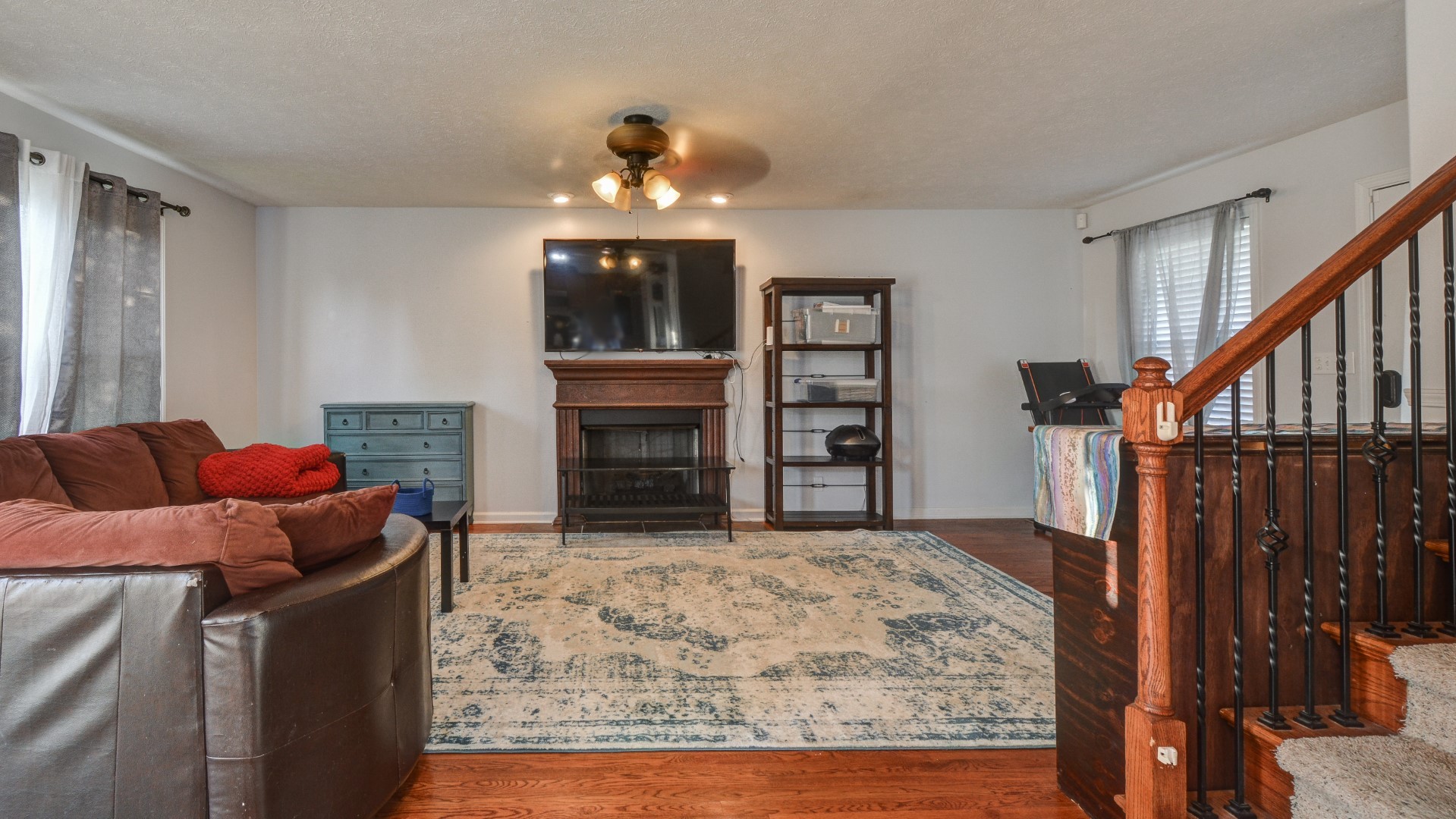 1960 Patton Road Clarksville, TN 37042 - Photo 5 of 43 Gallery Image 5