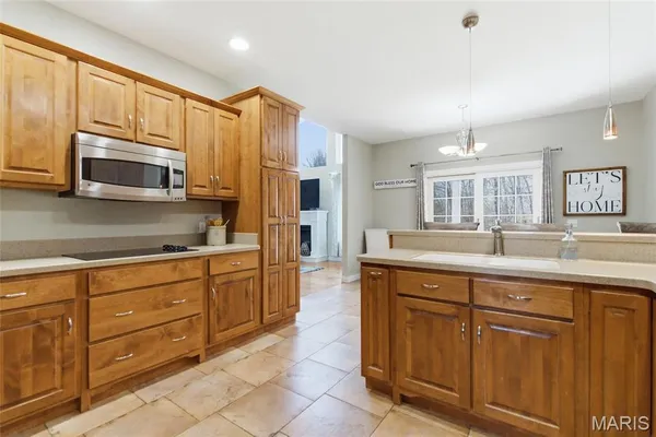 $799,000 | 251 Lake Forest Drive, Troy, MO 63379