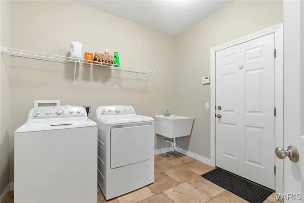 $799,000 | 251 Lake Forest Drive, Troy, MO 63379