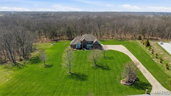 $799,000 | 251 Lake Forest Drive, Troy, MO 63379