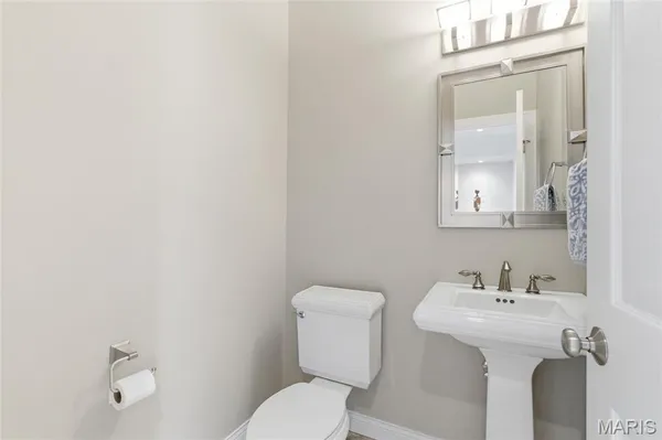 $799,000 | 251 Lake Forest Drive, Troy, MO 63379