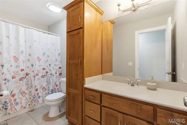 $799,000 | 251 Lake Forest Drive, Troy, MO 63379