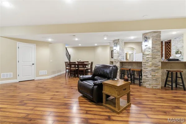 $799,000 | 251 Lake Forest Drive, Troy, MO 63379