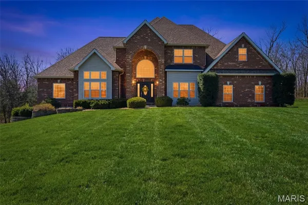 $799,000 | 251 Lake Forest Drive, Troy, MO 63379