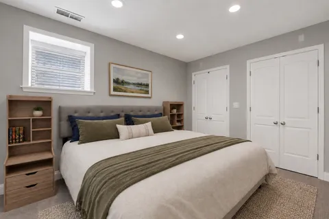 $475,000 | 728 West Addison Street, Unit G, Chicago, IL 60613