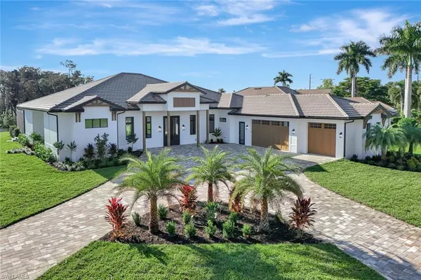 $2,800,000 | 20262 Tiger Court, Estero, FL 33928