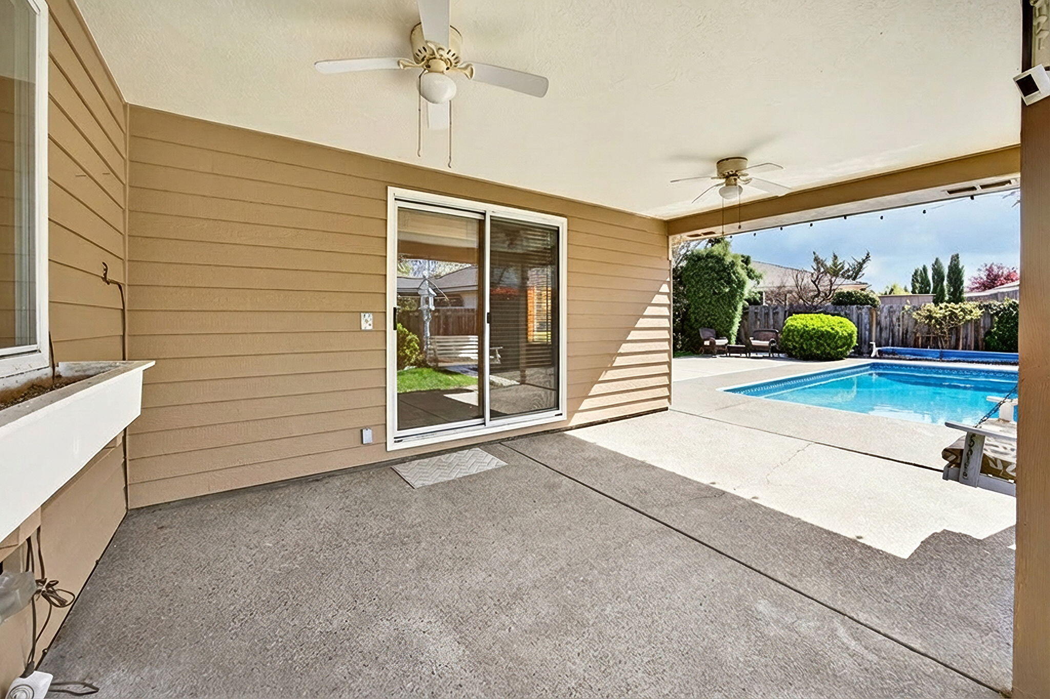 489 Vincent Avenue Central Point, OR 97502 - Photo 29 of 38 ApxVA00008edit