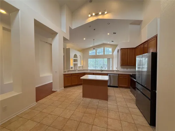 $3,200 | 8132 Brinegar Circle, Tampa, FL 33647