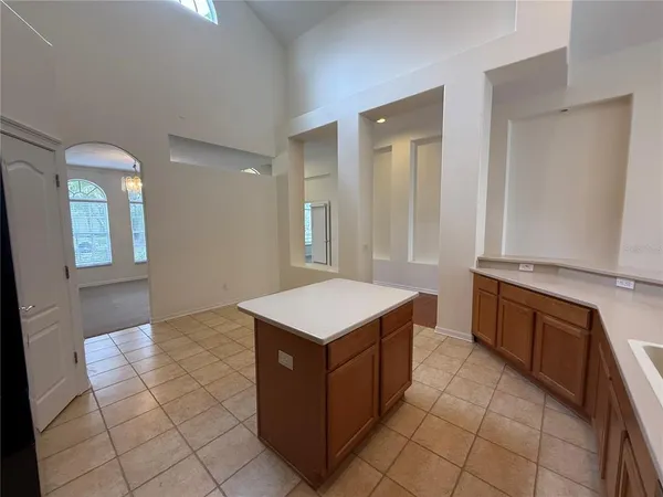 $3,200 | 8132 Brinegar Circle, Tampa, FL 33647