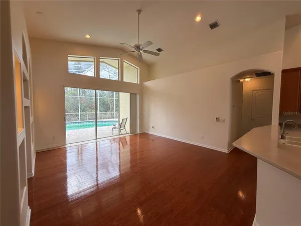 $3,200 | 8132 Brinegar Circle, Tampa, FL 33647