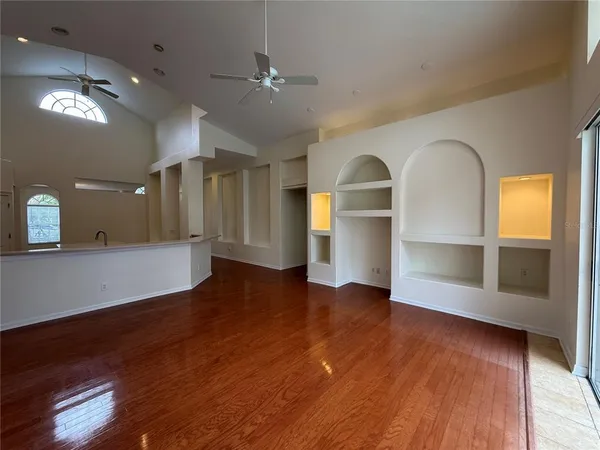 $3,200 | 8132 Brinegar Circle, Tampa, FL 33647