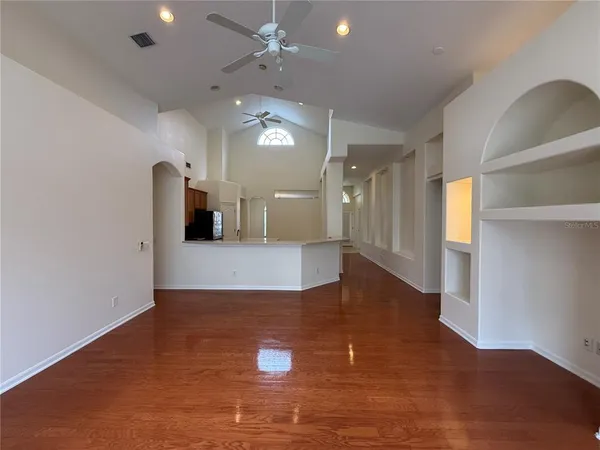 $3,200 | 8132 Brinegar Circle, Tampa, FL 33647