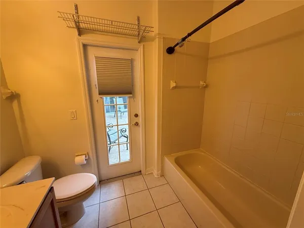 $3,200 | 8132 Brinegar Circle, Tampa, FL 33647