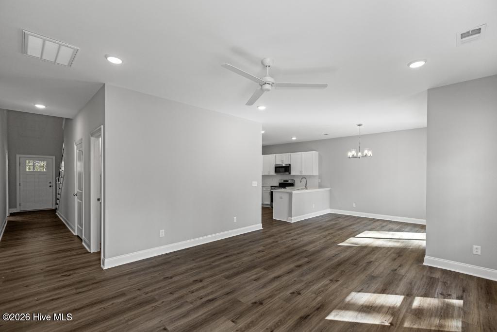 2080 Page Road Burgaw, NC 28425 - Photo 11 of 39 425A8222