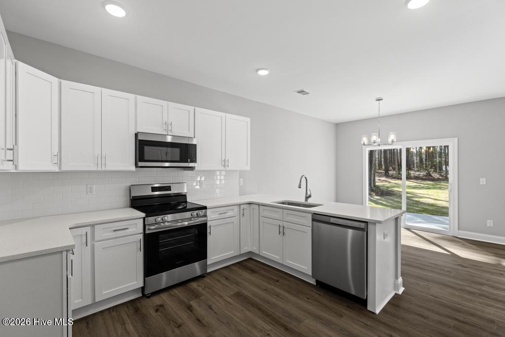 2080 Page Road Burgaw, NC 28425 - Photo 3 of 39 425A8234