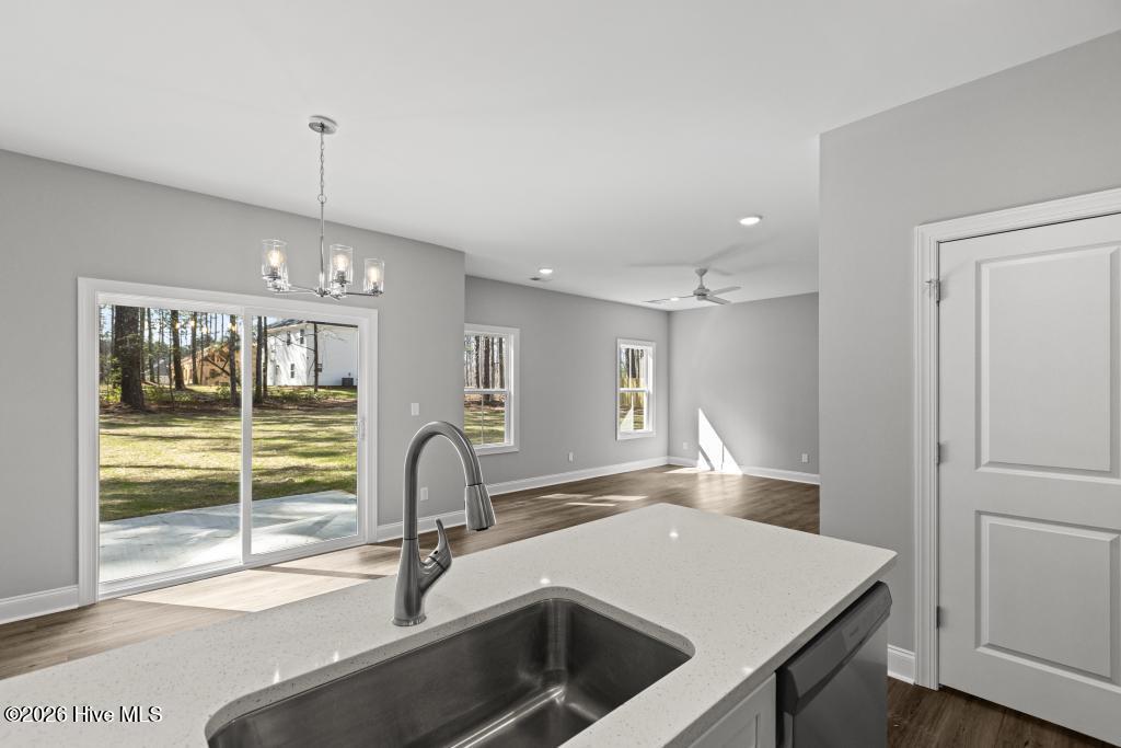 2080 Page Road Burgaw, NC 28425 - Photo 4 of 39 425A8237