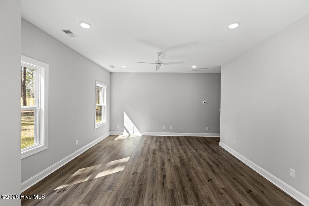 2080 Page Road Burgaw, NC 28425 - Photo 8 of 39 425A8228