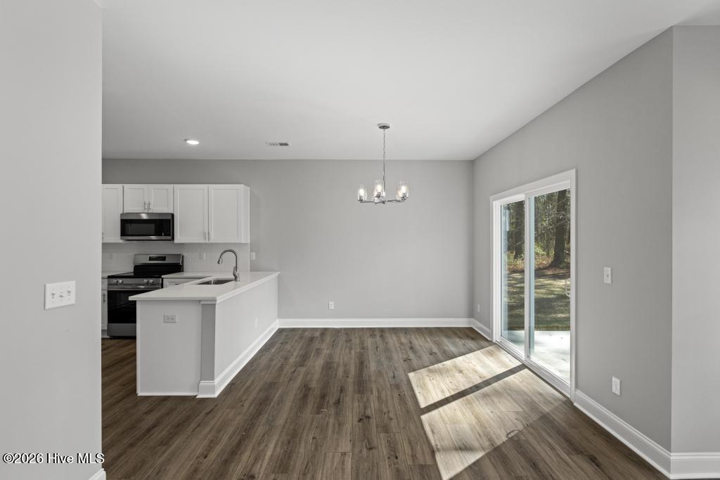 2080 Page Road Burgaw, NC 28425 - Photo 10 of 39 425A8225