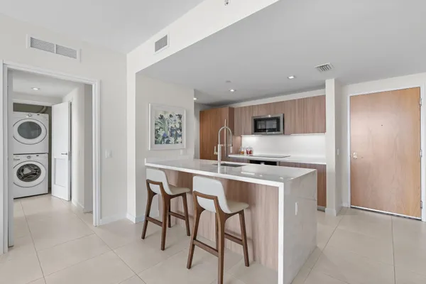 $9,000 | 401 North Birch Road, Unit 1102, Fort Lauderdale, FL 33304