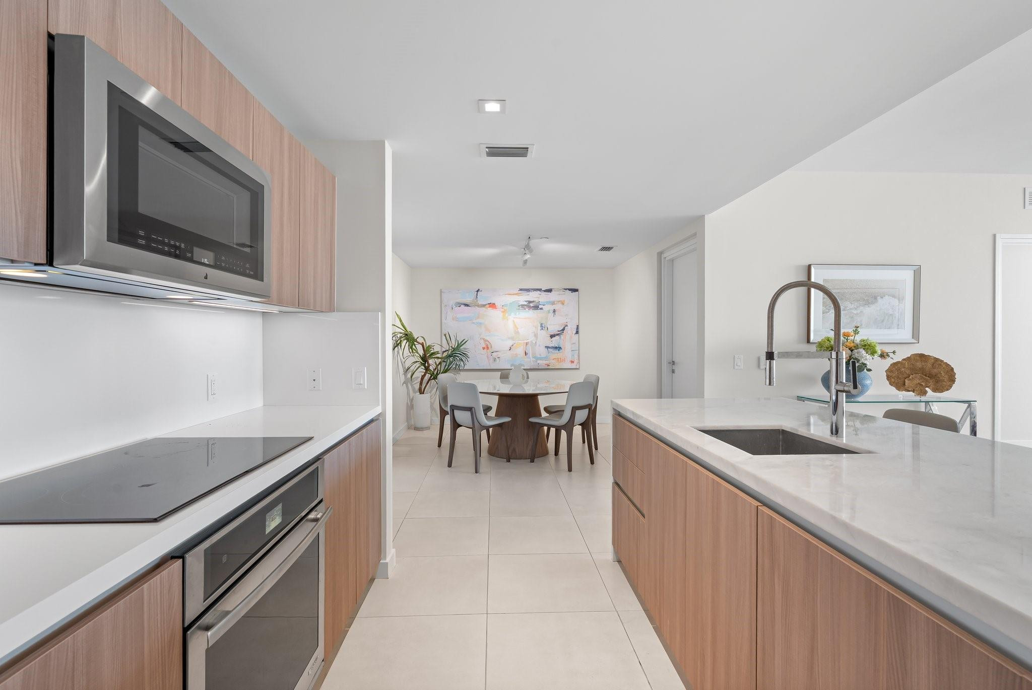 401 North Birch Road, Unit 1102 Fort Lauderdale, FL 33304 - Photo 7 of 31 Photo 7