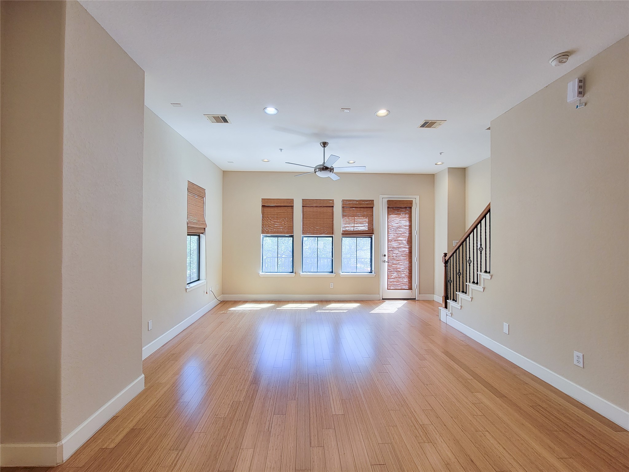 2904 Chenevert Street, Unit F Houston, TX 77004 - Photo 11 of 50