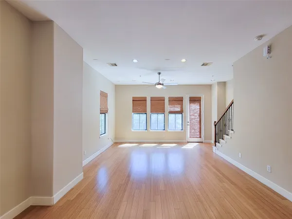 $2,495 | 2904 Chenevert Street, Unit F, Houston, TX 77004