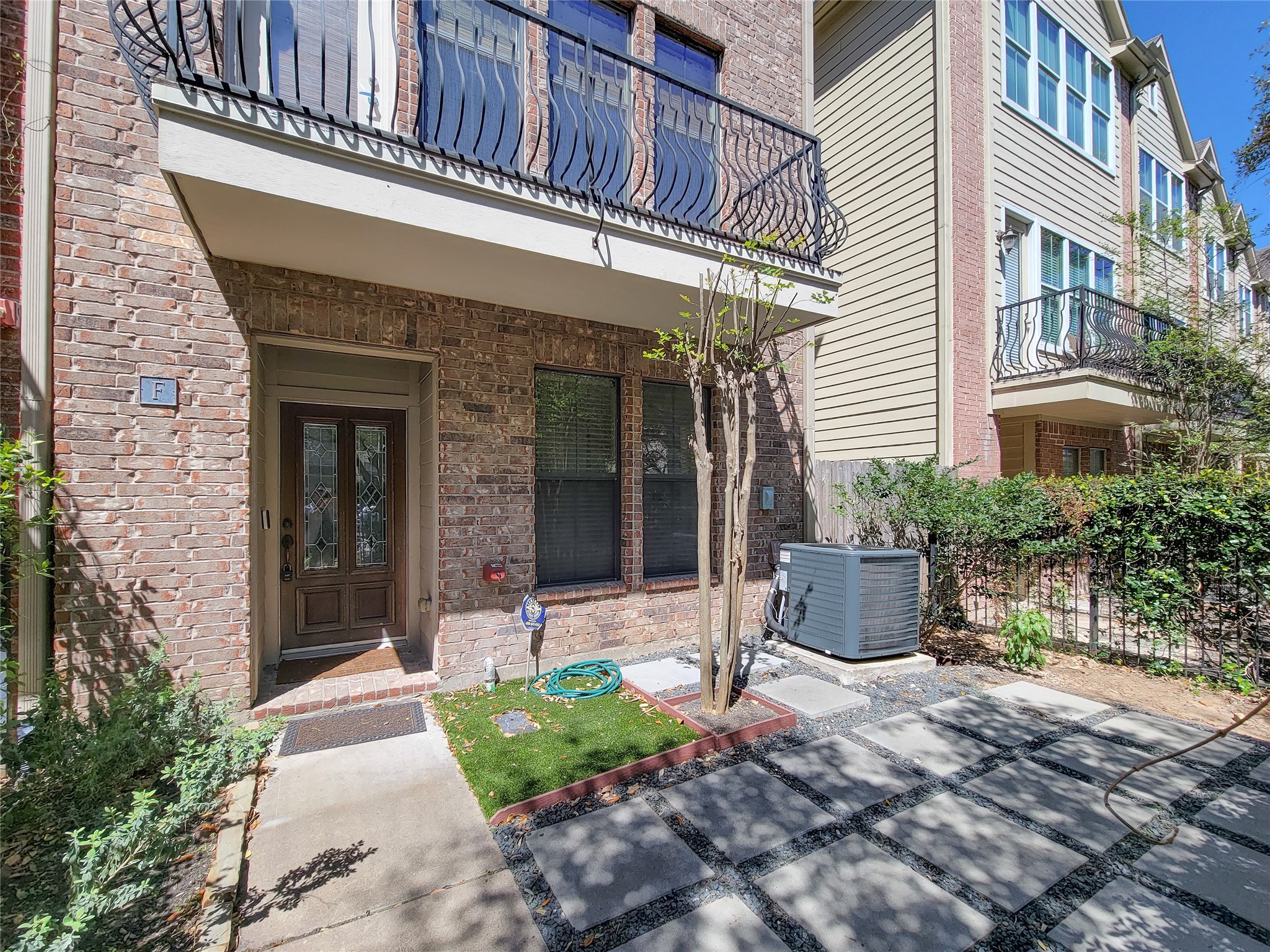 2904 Chenevert Street, Unit F Houston, TX 77004 - Photo 3 of 50