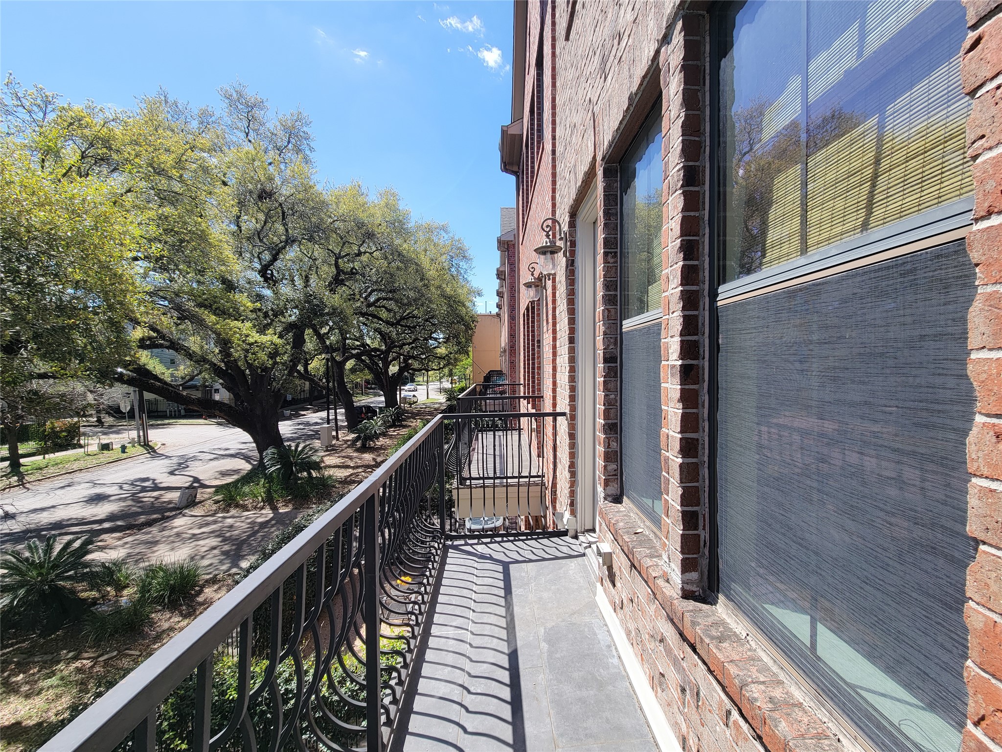 2904 Chenevert Street, Unit F Houston, TX 77004 - Photo 33 of 50