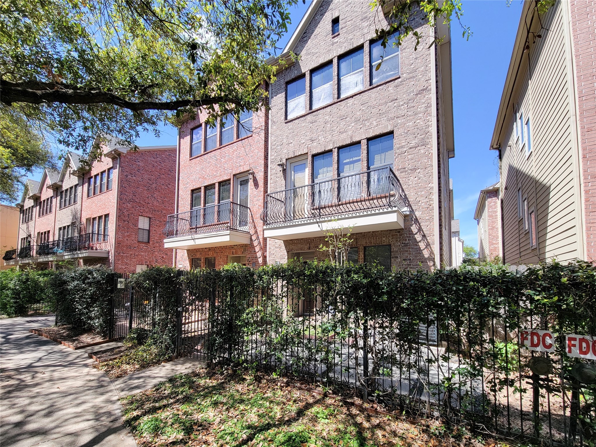 2904 Chenevert Street, Unit F Houston, TX 77004 - Photo 45 of 50