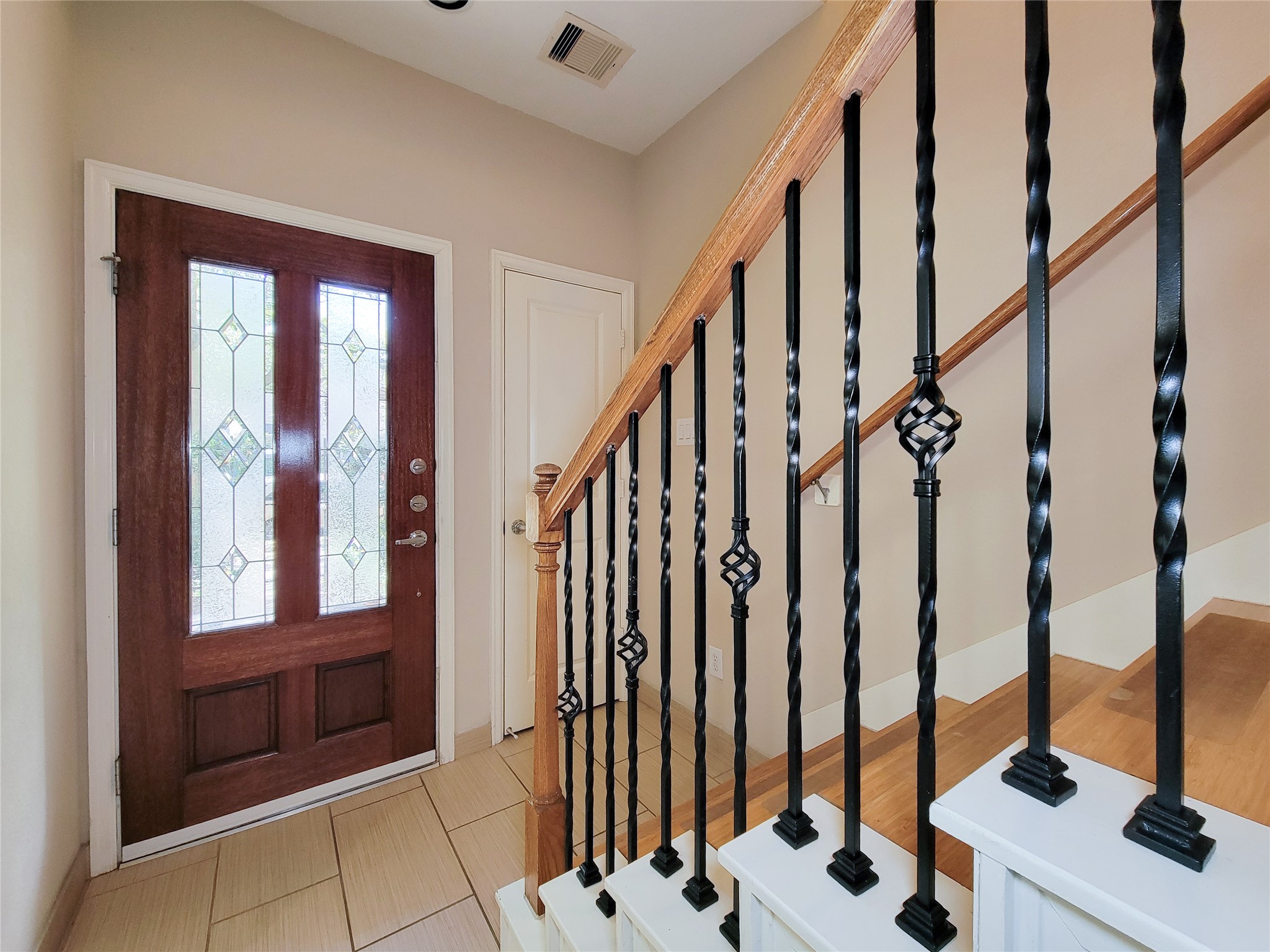 2904 Chenevert Street, Unit F Houston, TX 77004 - Photo 5 of 50