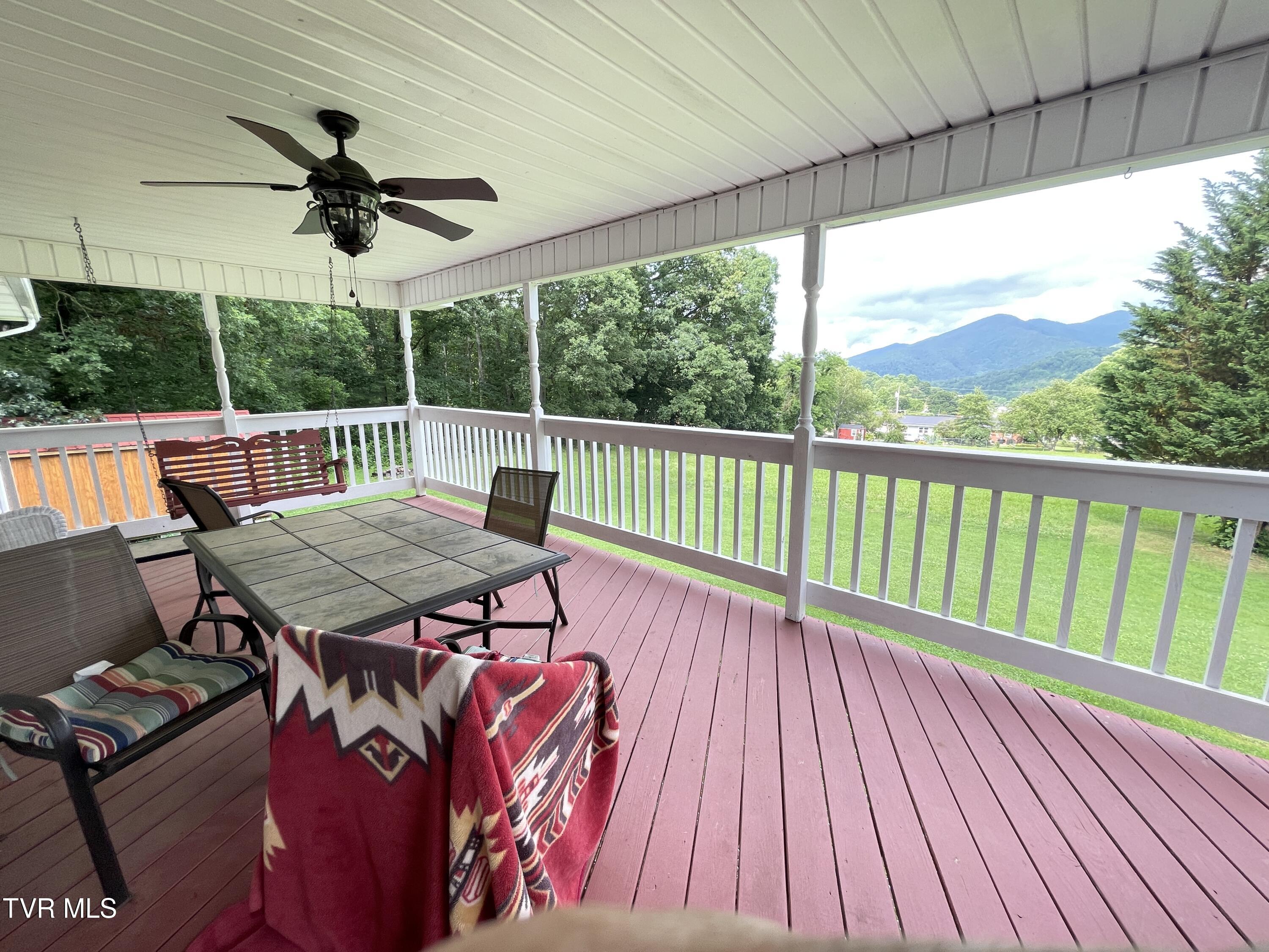 134 Carver Crabtree Road Hampton, TN 37658 - Photo 54 of 100 IMG_9366