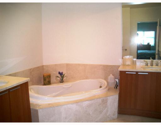 2640 Lake Shore Drive, Unit 709 Riviera Beach, FL 33404 - Photo 6 of 13 Additional Photo