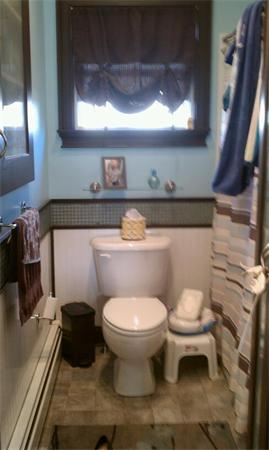 164 Denver Street Fall River, MA 02721 - Photo 8 of 11