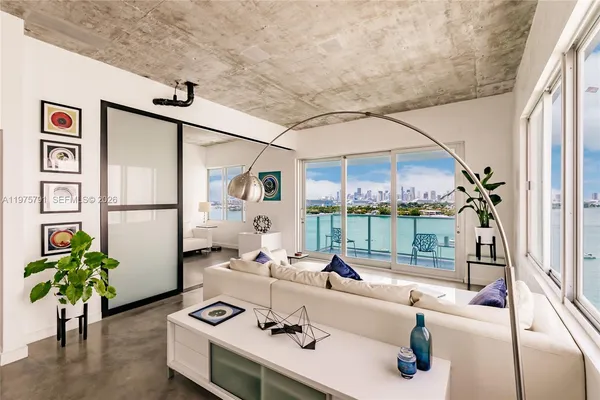 $5,995 | 1000 West Avenue, Unit PH11, Miami Beach, FL 33139