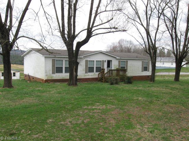 1821 Roundhill Church Road Traphill, NC 28685 - Photo 1 of 1 Main View