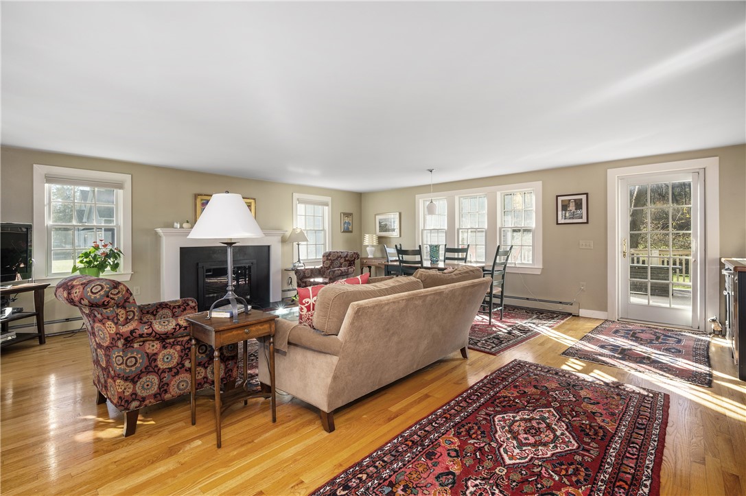 94 Abbott Run Valley Road Cumberland, RI 02864 - Photo 6 of 39 original furnishings