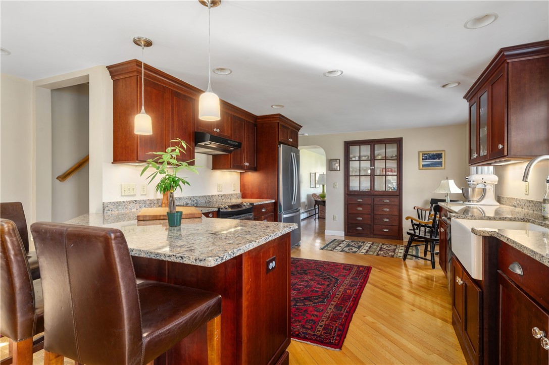 94 Abbott Run Valley Road Cumberland, RI 02864 - Photo 8 of 39