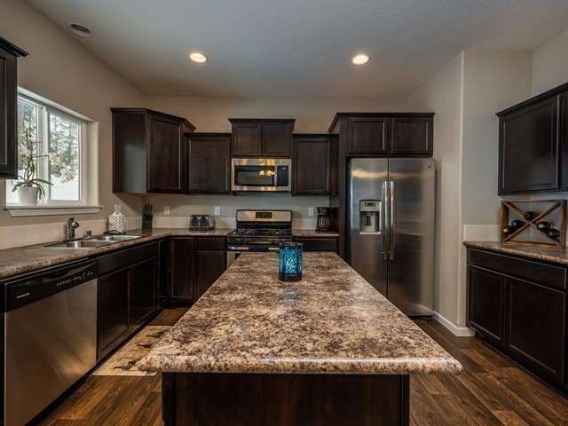820 East Paske Road Colbert, WA 99005 - Photo 8 of 37