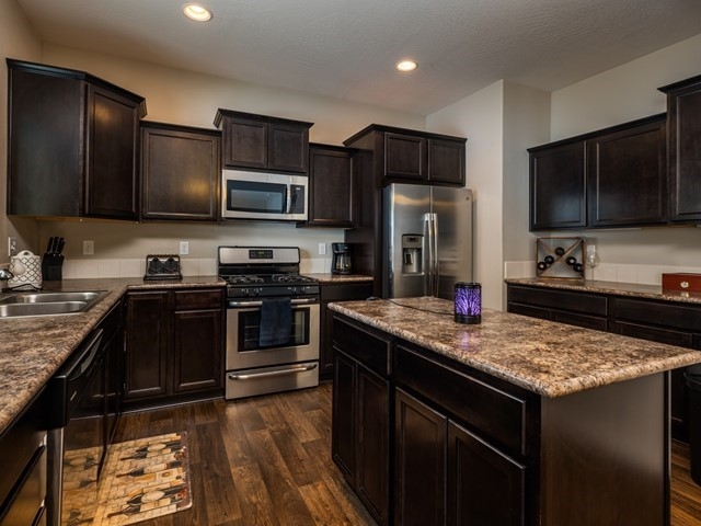 820 East Paske Road Colbert, WA 99005 - Photo 9 of 37