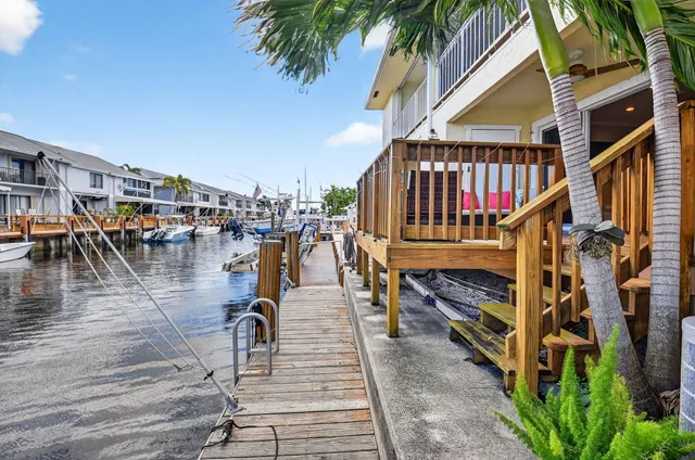 $5,500 | 732 Rider Road, Boynton Beach, FL 33435