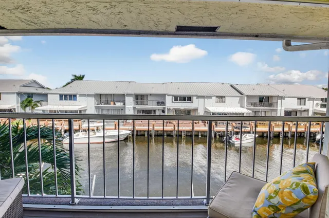 $5,500 | 732 Rider Road, Boynton Beach, FL 33435