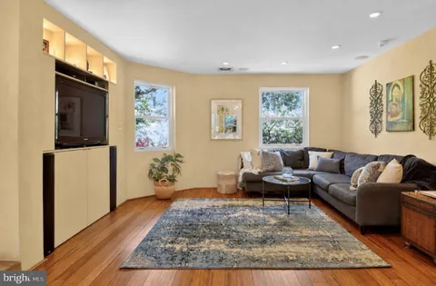 $2,000,000 | 3439 Malbrook Drive, Falls Church, VA 22044