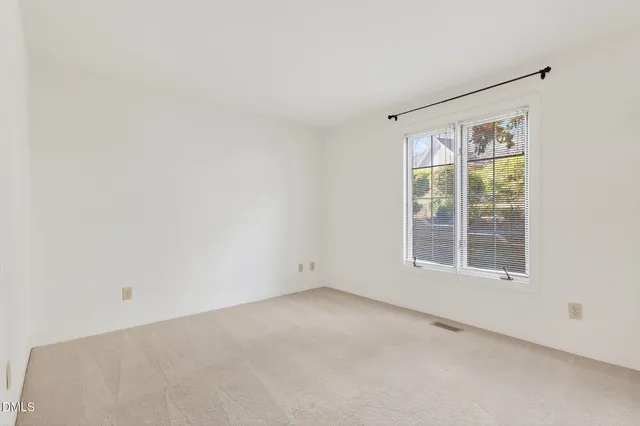 $2,100 | 325 Glen Echo Lane, Unit L, Cary, NC 27518