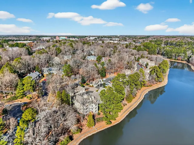$2,100 | 325 Glen Echo Lane, Unit L, Cary, NC 27518